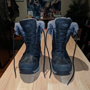 UGG Adirondack III Boot (size 7.5)